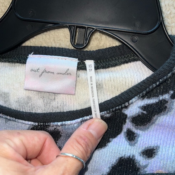 Urban Outfitters Black and Multicolor Crop Top - Picture 5 of 5